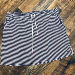 Vineyard Vines Navy and White Striped Skirt